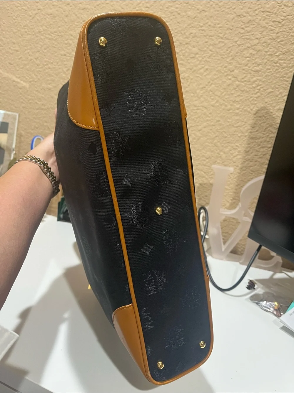 MCM HANDBAG - Picture 5 of 11